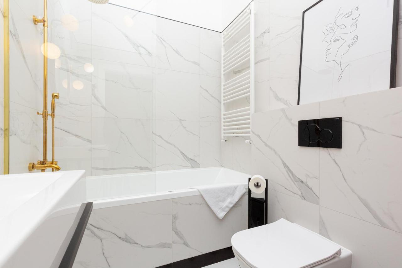 Lux Golden Apartment Praga Kepna By Renters Prestige Varşovia Exterior foto